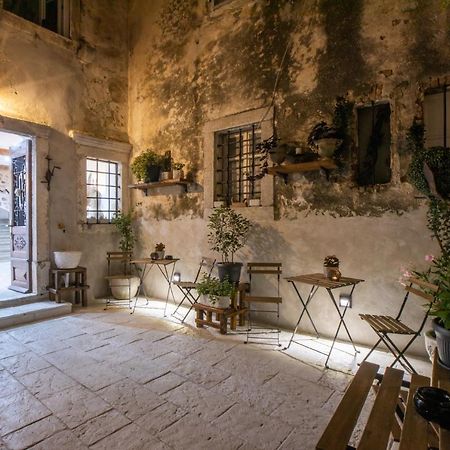 Отель History House Moja Ti 1830 In Old Town Senj Сень Экстерьер фото